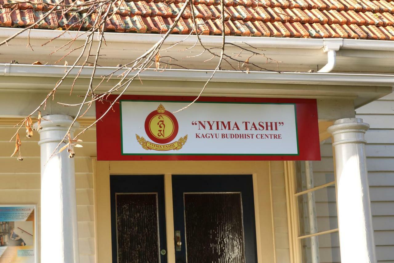 Nyima Tashi Buddhist Centre Auckland Exteriör bild